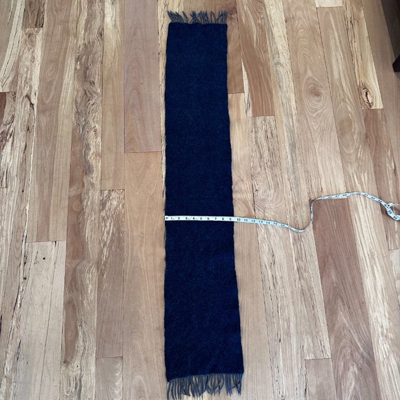 Blarney Woolen Mills Wool Scarf Made in Ireland Navy Blue Plaid - Picture 5 of 5